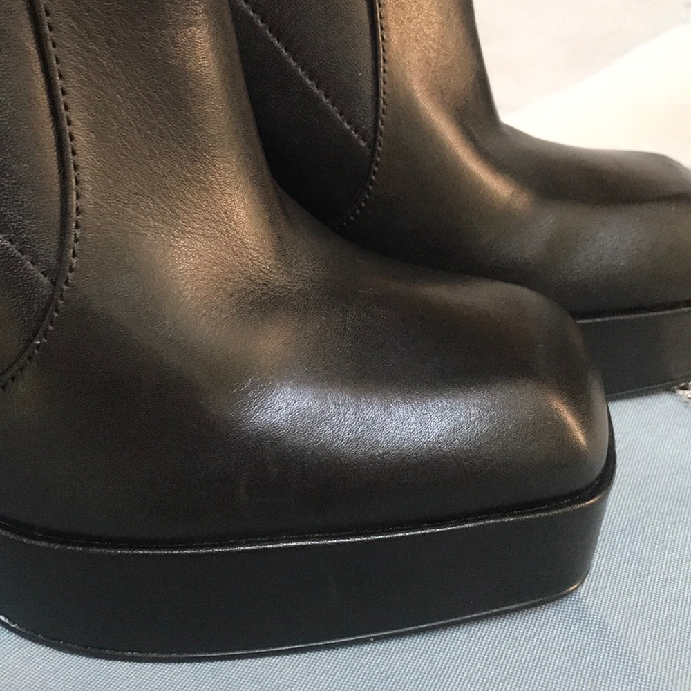 Steve Madden heeled boots - Picture 3 of 10